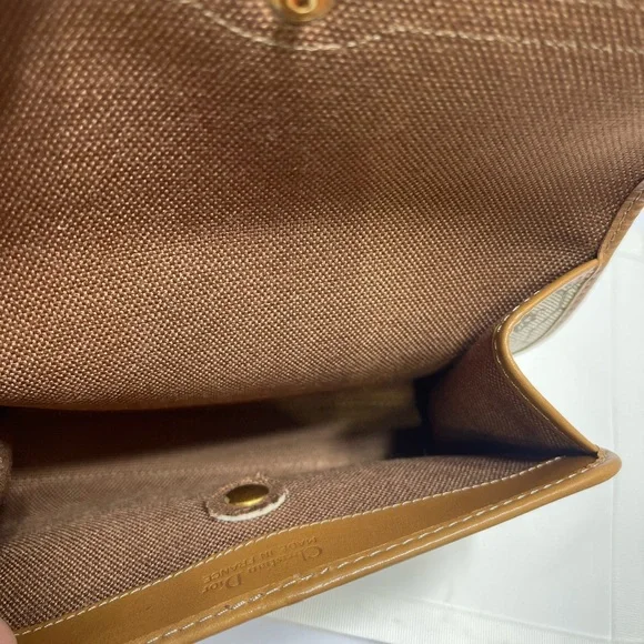 Christian Dior Pouch in Honeycomb design. - Picture 10 of 10